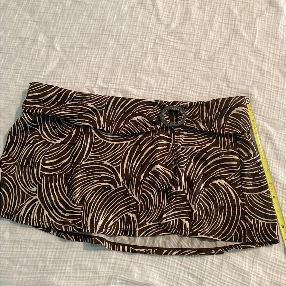 Jantzen print swim Skirt/coverup with Buckle accent. EUC